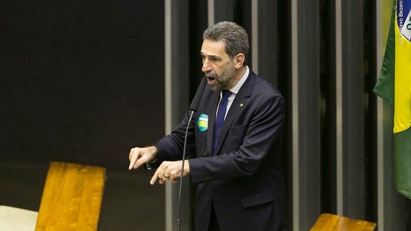 Líder do PT na Câmara dos Deputados cobra votação de pedido de impeachment de Bolsonaro