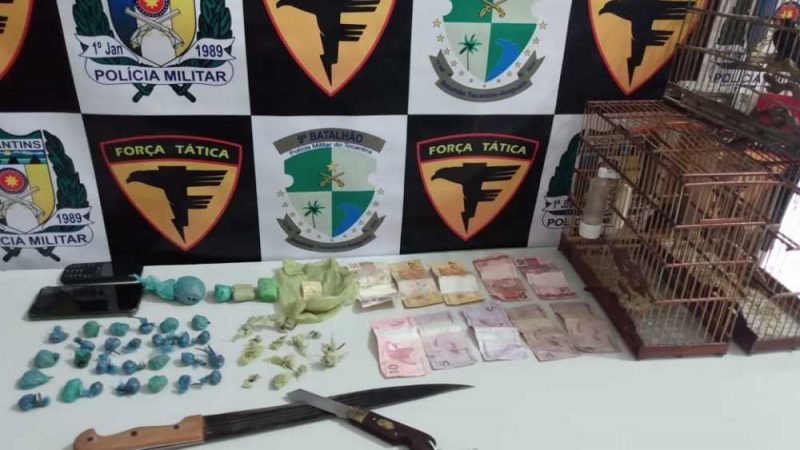 Três suspeitos são presos por tráfico de drogas e PM apreende armas, dinheiro e animais silvestres