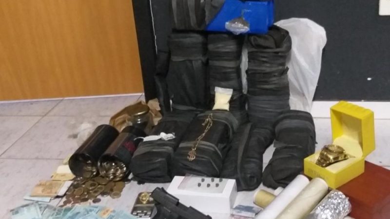 Suspeitos de tráfico de drogas são presos e Polícia Civil apreende mais de 16 kg de maconha em borracharia de Araguaína
