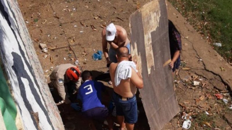 Homem morre após cair de 4 metros de altura no cais do porto de Araguatins