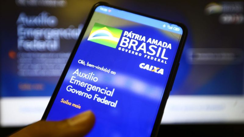 Caixa bloqueia contas da poupança social por suspeita de fraude