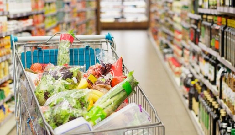 Justiça nega pedido de liminar e mantém decreto que proíbe abertura de supermercados depois das 20 horas