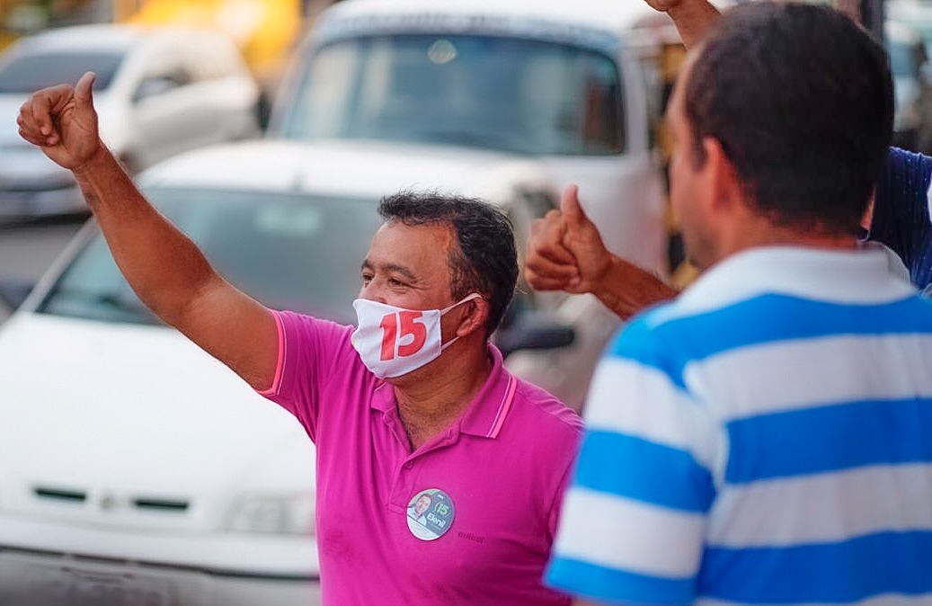 Elenil recebe apoio popular em caminhadas pelos bairros de Araguaína