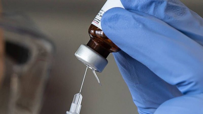Novas remeças de vacinas serão divididas entre as 5 maiores cidades do estado, a distribuição deve começar nesta quarta, 7