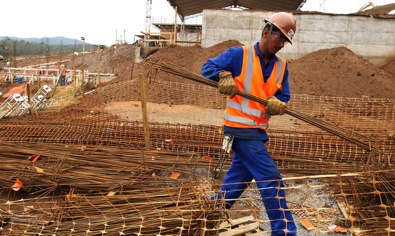 Confiança na construção civil tem queda, segundo FGV