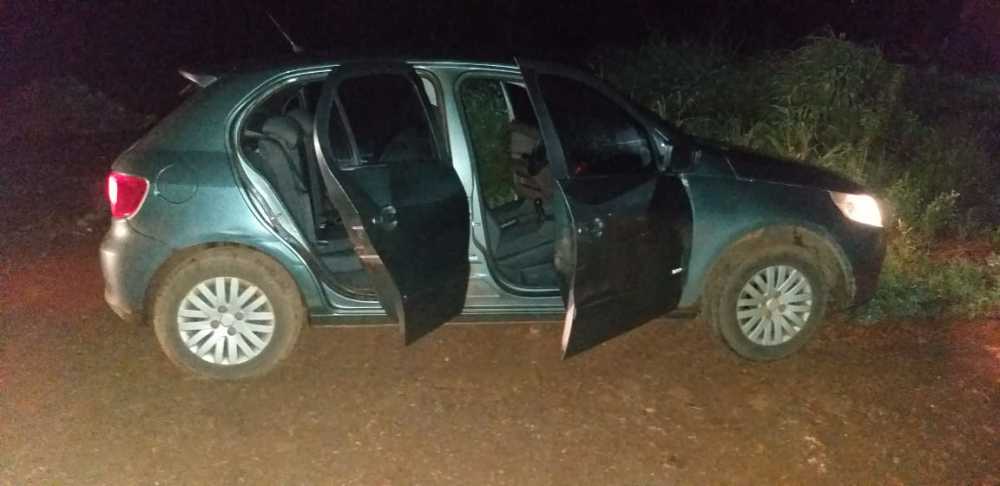 Veículo roubado em Barrolândia é recuperado  instantes depois pela PM em Paraíso