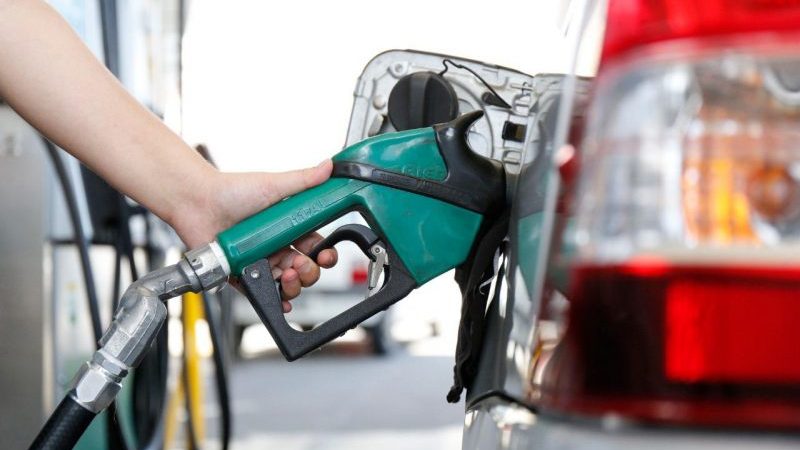 Senado aprova projeto que reduz imposto para reduzir preço dos combustíveis