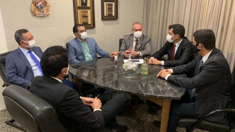 Deputados da Bancada de Porto Nacional se reúnem com vice-governador Wanderlei Barbosa, para cobrar agilidade na implantação de UTI’s na cidade