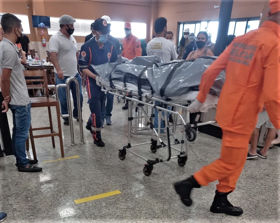 Bombeiros tentam socorrer, mas duas vítimas falecem de parada cardiorrespiratória em Araguaína