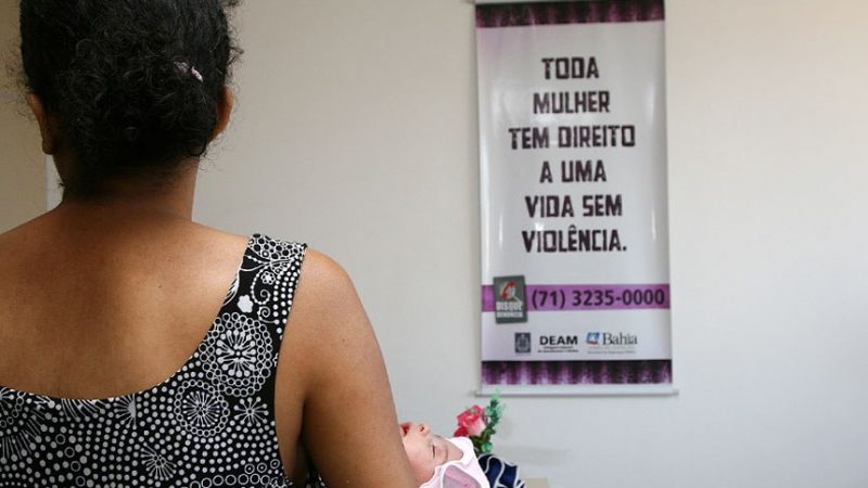 Relatório indica desafios para políticas de combate à violência contra a mulher