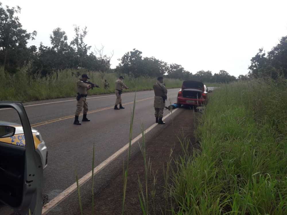 Na rodovia TO-040, veículo roubado em Palmas é recuperado e autor é preso próximo a Dianópolis