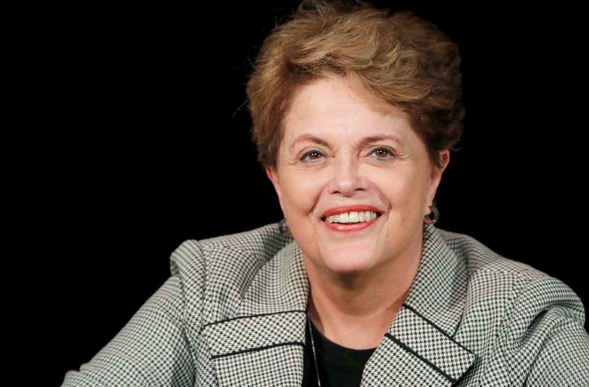 Após mal-estar, ex-presidenta Dilma vai ao hospital para realização de exames