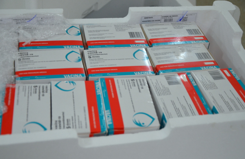 Tocantins recebe 27,1 mil doses da vacina AstraZeneca nesta sexta-feira