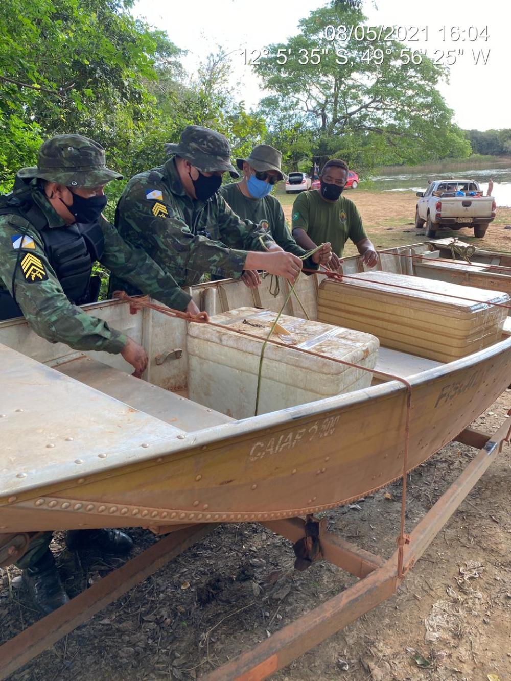 Dois indivíduos são presos por transporte de pescado sem autorização e porte de arma de fogo na região sul do Tocantins