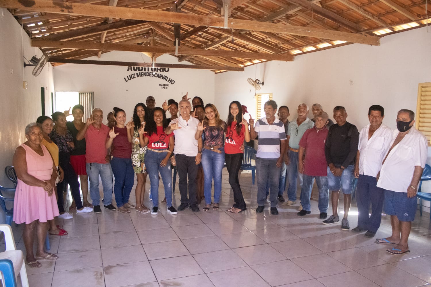 Em Sítio Novo trabalhadores rurais firmam compromisso com Lula e Paulo Mourão para resolver exclusão social no TO