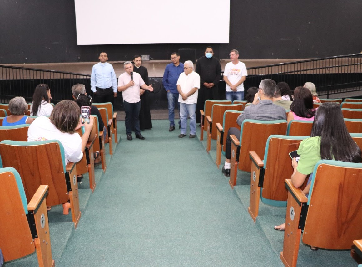 Exibição do filme “Dom Alano, o apóstolo do Tocantins”, emociona platéia em programação da Semana da Cultura em Porto Nacional