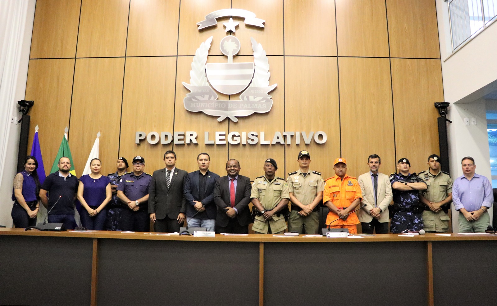 Comissão debate a situação da segurança pública em reunião extraordinária na Câmara de Palmas