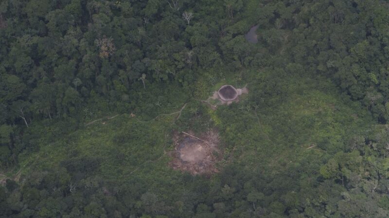 Justiça concede liberdade a garimpeiros presos em Terra Yanomami