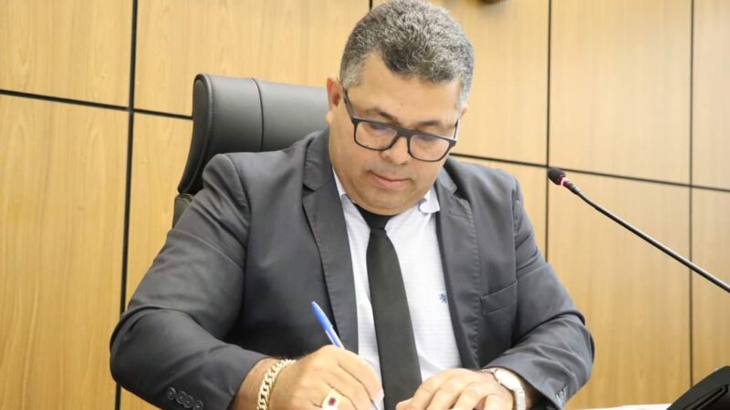 Vereador propõe inclusão da Libras como disciplina curricular nas escolas municipais de Palmas