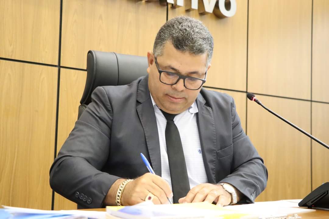 Vereador propõe inclusão da Libras como disciplina curricular nas escolas municipais de Palmas