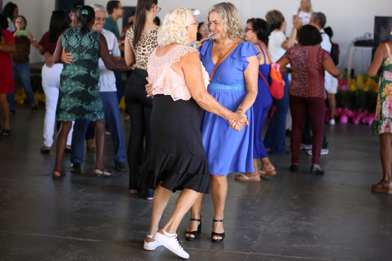 Regado a muito forró e animação, idosos curtem 1º Encontro do Grupo Conviver