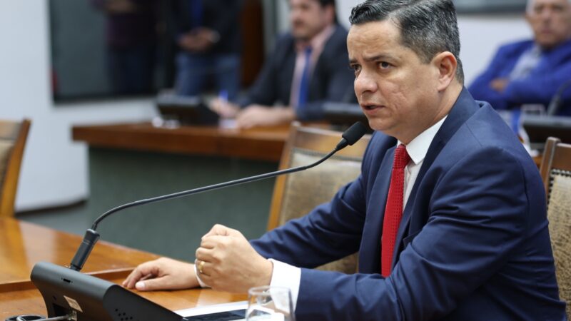 Crise na saúde: Jorge Frederico denuncia “absurdo” em filas e cobra ação imediata no Hospital Regional de Araguaína