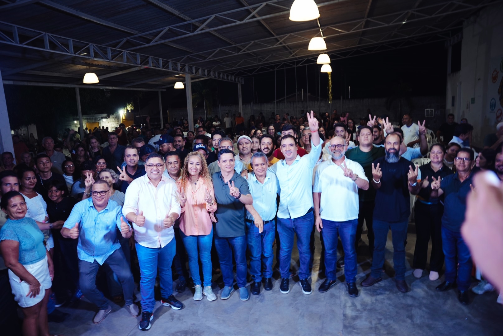 Vicentinho Júnior amplia ainda mais a força política em Araguaína